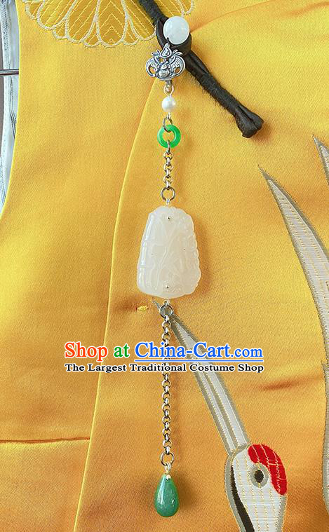 China Classical Cheongsam Tassel Pendant Accessories Traditional White Jade Carving Brooch