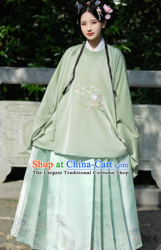 China Ancient Noble Female Clothing Traditional Ming Dynasty Patrician Lady Hanfu Blouse and Skirt for Women