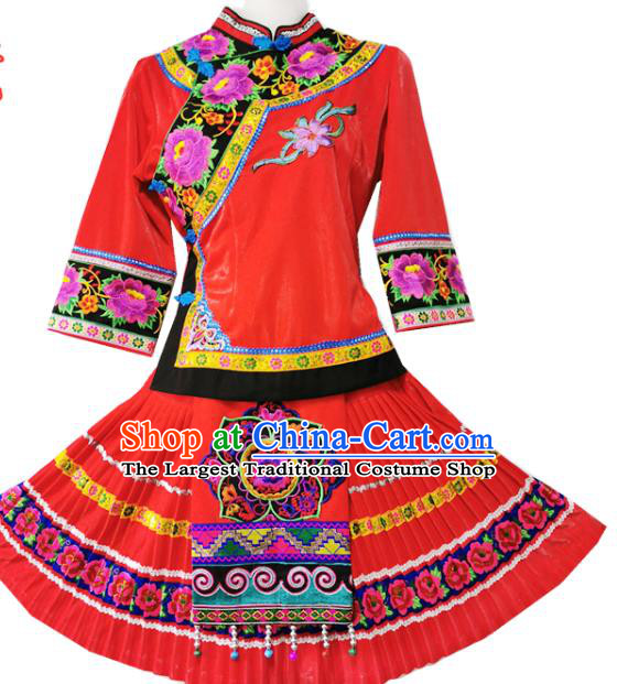 China Traditional Yi Nationality Clothing Ethnic Women Folk Dance Red Blouse and Short Pleated Skirt Custom Fashion