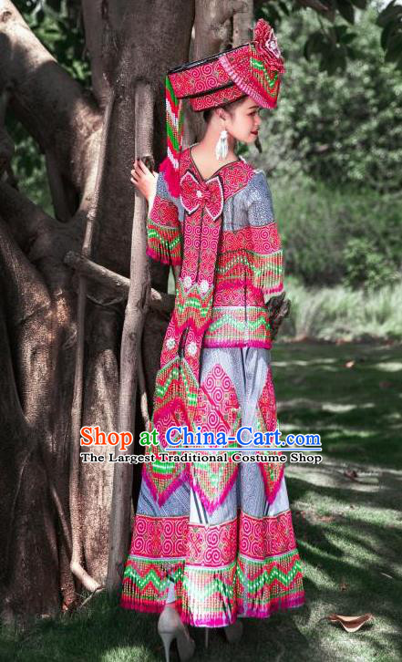 China Guangxi Yao Minority Clothing Top Quality Photography Yunnan Miao Ethnic Bride Dress with Headdress