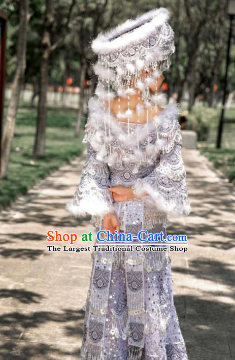 Top Quality China Yunnan Miao Female Clothing Photography Ethnic Minority White Long Dress and Headwear