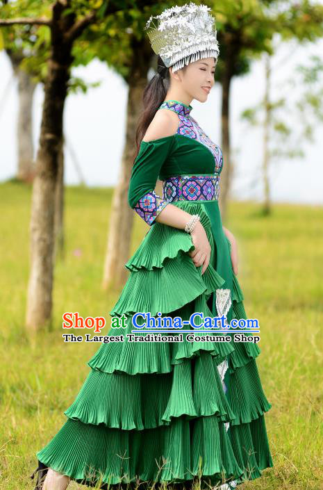 Quality China Miao Ethnic Women Apparels Festival Celebration Green Dress Yunnan Minority Folk Dance Clothing and Headwear