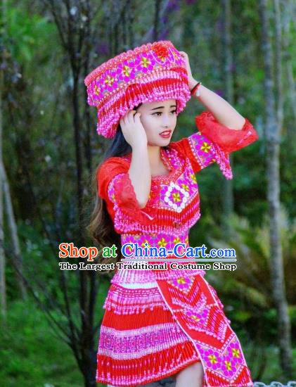 China Stage Show Costumes Fashion Yi Minority Female Costume Ethnic Folk Dance Red Clothing Travel Photography Dresses with Headwear