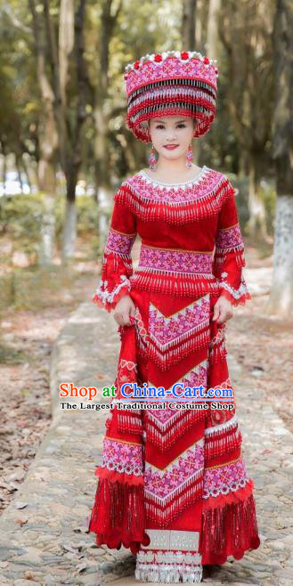 China Ethnic Festival Folk Dance Red Dress Guizhou Miao Minority Celebration Clothing and Hat