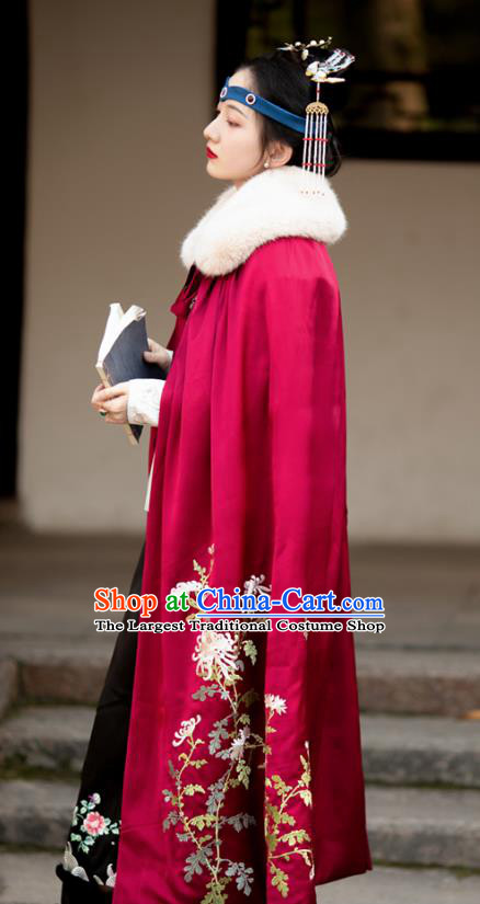 Chinese Traditional Qing Dynasty Costume Ancient Court Lady Embroidered Red Cloak