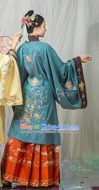 China Traditional Ming Dynasty Court Woman Hanfu Clothing Ancient Imperial Concubine Embroidered Gown and Skirt