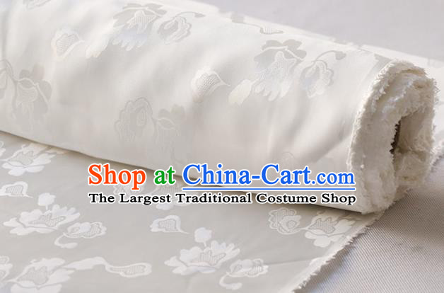 Asian Chinese Traditional Pattern Design White Silk Drapery Mulberry Silk Fabric Hanfu Satin Cloth