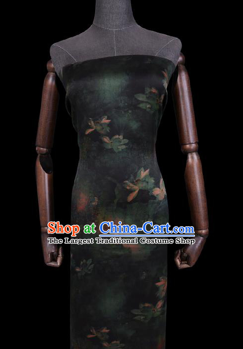 Chinese Classical Green Lotus Pattern Silk Fabric Traditional Cheongsam Gambiered Guangdong Silk Watered Gauze