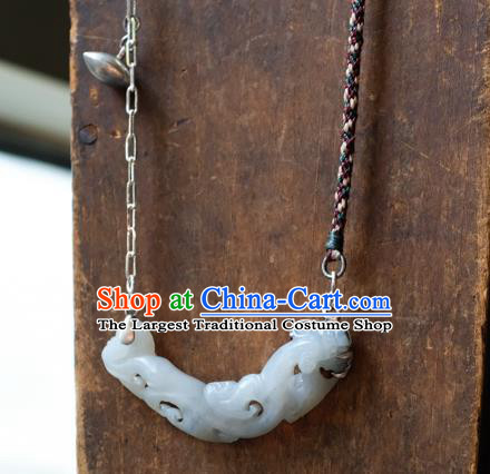 China Traditional White Jade Necklace Handmade Jewelry Accessories