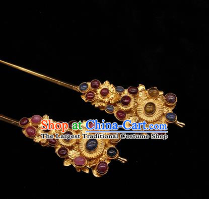 China Handmade Hair Accessories Ancient Empress Golden Hair Stick Traditional Ming Dynasty Gems Hairpin