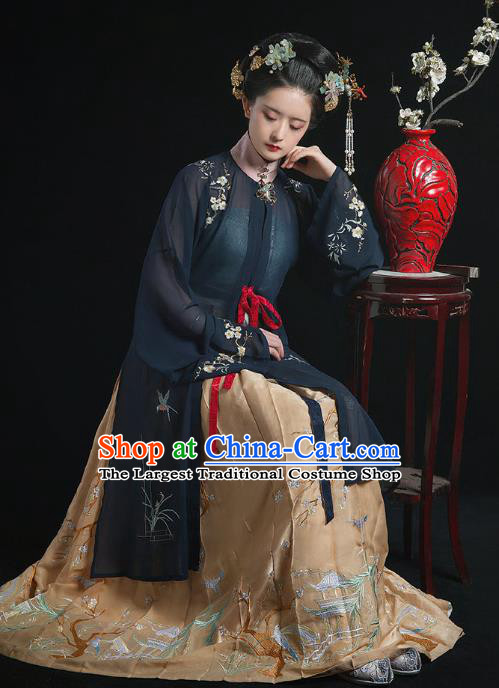 China Ming Dynasty Noble Mistress Clothing Traditional Hanfu Dress Ancient Court Woman Costumes