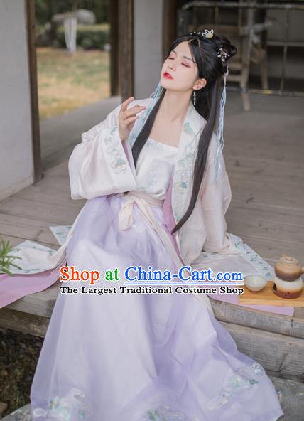 China Song Dynasty Young Beauty Historical Clothing Traditional Costume Ancient Hanfu Dress for Women