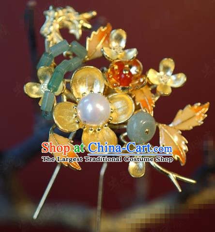 China Bride Jade Hairpin Hair Accessories Traditional Wedding Xiuhe Suit Golden Plum Hair Stick