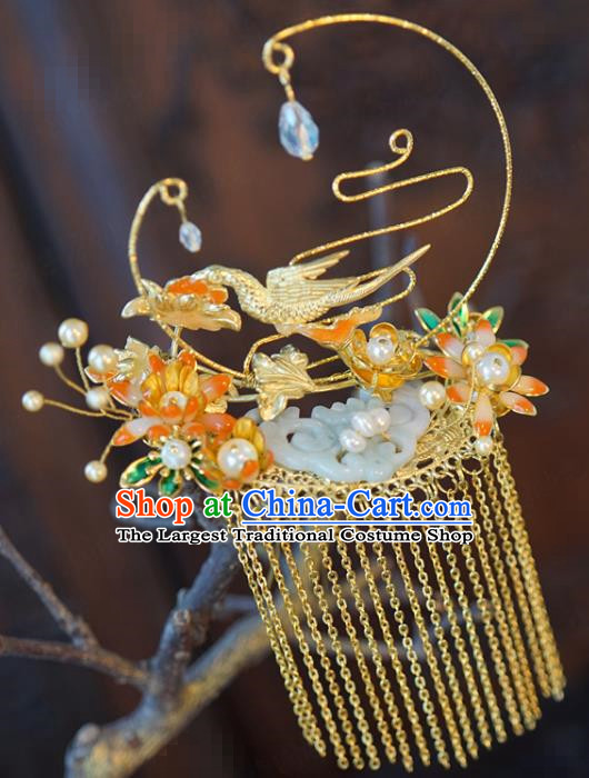 China Traditional Wedding Golden Tassel Hair Crown Xiuhe Suit Hair Accessories Bride Jade Hairpin Bird Hair Comb