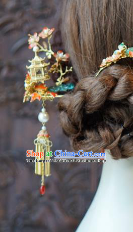 China Traditional Palace Bride Red Plum Hairpin Xiuhe Suit Hair Accessories Wedding Tassel Hair Stick