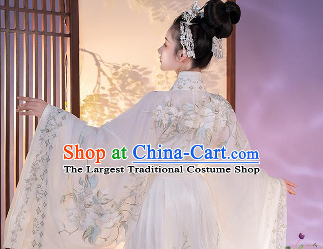 China Jin Dynasty Court Lady Clothing Embroidered White Hanfu Dress Traditional Ancient Imperial Concubine Costume