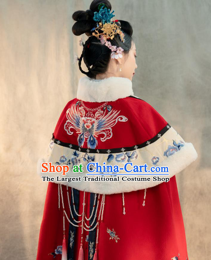 China Traditional Ming Dynasty Empress Embroidered Cloak Ancient Noble Woman Costume Winter Red Woolen Cape