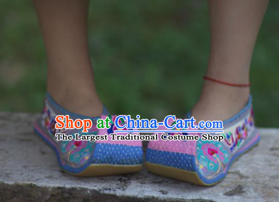 Chinese Embroidered Grey Shoes Handmade Hanfu Shoes Traditional National Shoes for Women