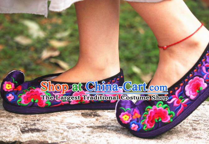 Chinese Handmade Embroidered Peony Purple Cloth Shoes Hanfu Shoes Traditional National Shoes for Women