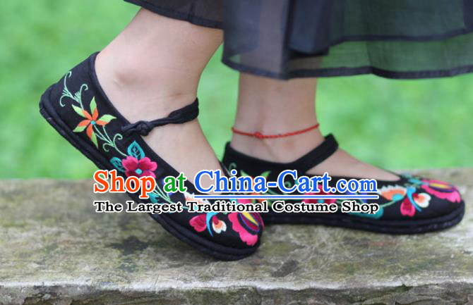 Chinese Traditional National Embroidered Flowers Black Shoes Hanfu Shoes for Women