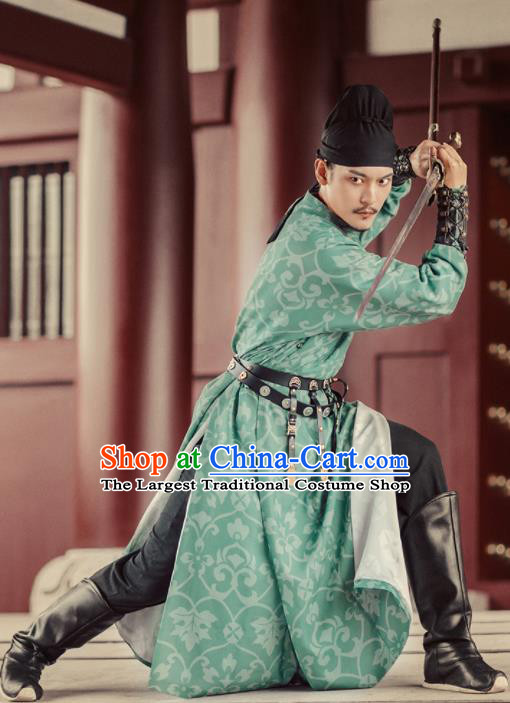 Chinese Ancient Drama Chivalry Swordsman Green Robe Traditional Tang Dynasty Imperial Bodyguard Costumes for Men