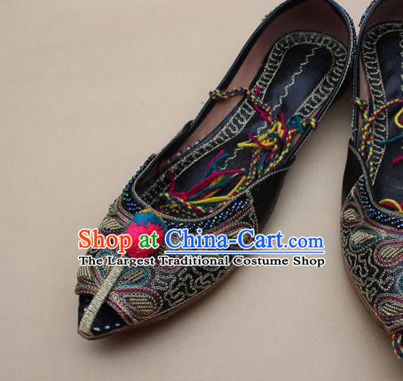 Asian India Traditional National Embroidered Black Shoes Handmade Indian Folk Dance Shoes for Women