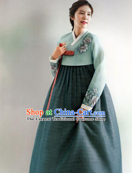 Korean Traditional Hanbok Wedding Mother Green Blouse and Atrovirens Dress Outfits Asian Korea Fashion Costume for Women