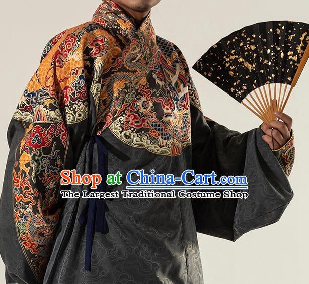 Traditional Chinese Ming Dynasty Swordsman Black Embroidered Robe Ancient Emperor Costumes for Men