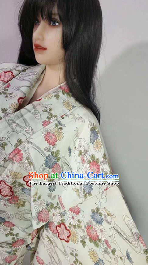 Traditional Japan Geisha Printing Chrysanthemum White Furisode Kimono Asian Japanese Fashion Apparel Costume for Women