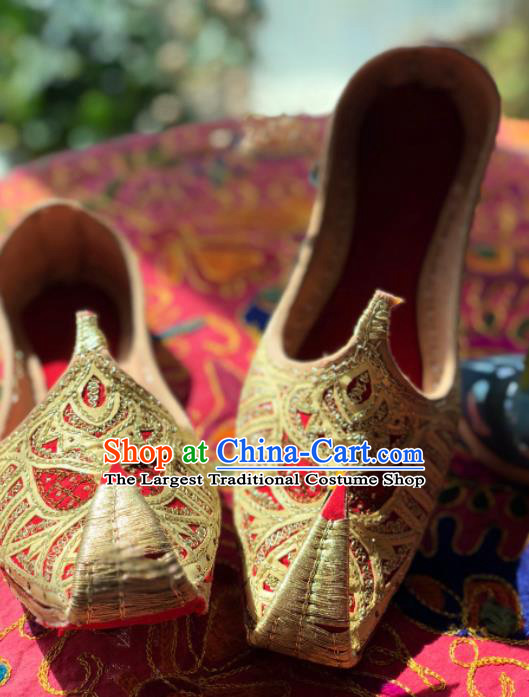 Asian India Traditional Wedding Embroidered Red Shoes Indian Handmade Shoes for Women