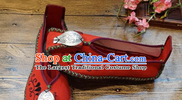 Traditional Chinese Wedding Ethnic Red Shoes Embroidered Shoes Yunnan National Shoes for Women