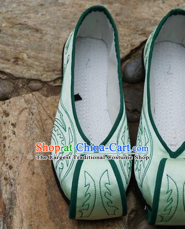 Traditional Chinese Green Embroidered Shoes National Ethnic Wedding Shoes Hanfu Shoes for Women