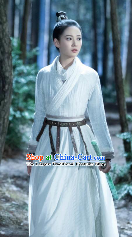 Chinese Ancient Female Swordsman Yuan Qingli White Hanfu Dress Drama The Love Lasts Two Minds Costume and Headpiece for Women