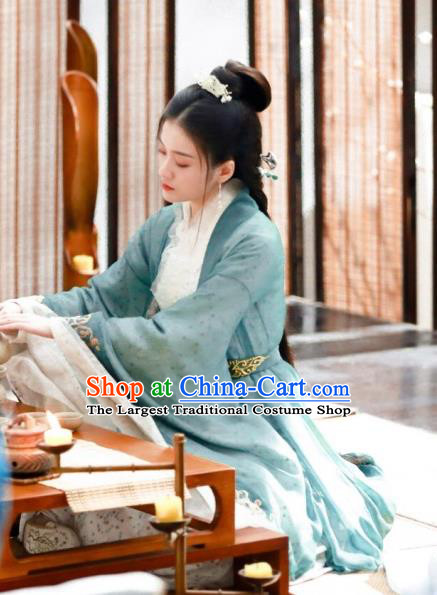 Chinese Drama Princess Silver Ancient Palace Princess Rong Le Historical Costume and Headpiece for Women