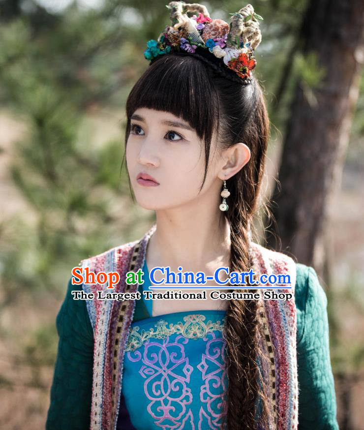 Chinese Ancient Young Lady Shao Zi Dress Historical Drama Demon Catcher Costume and Headpiece for Women