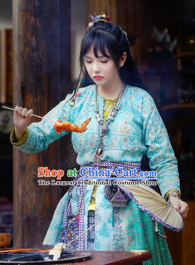 Chinese Ancient Ming Dynasty Young Lady Duo Ni Dress Historical Drama The Dark Lord Costume and Headpiece for Women
