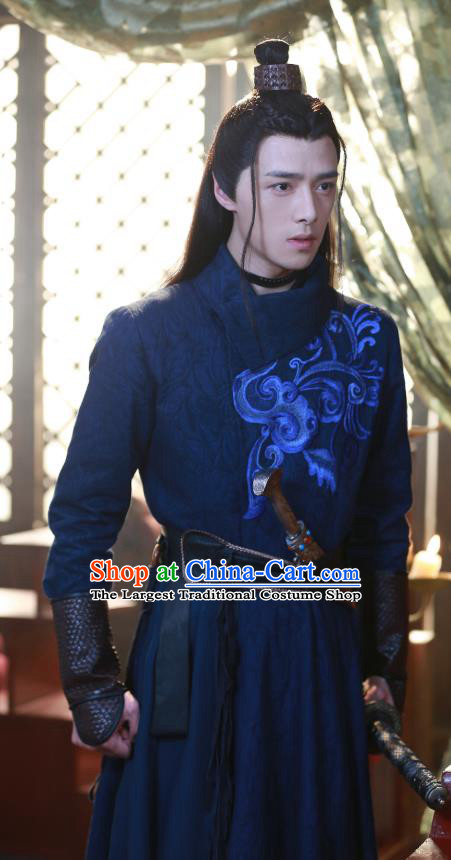 Drama Jueshi Qianjin Chinese Ancient Swordsman Liu Xiuwen Costume and Headpiece Complete Set