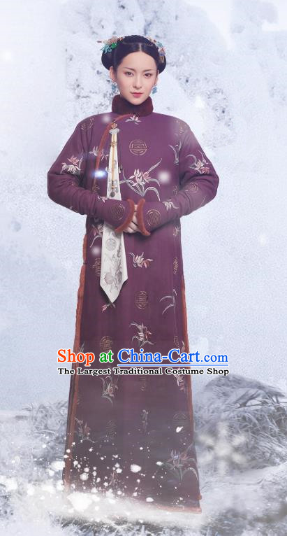 Chinese Ancient Garment Manchu Rani Apparels Purple Qipao Dress and Hair Jewelries Drama Dreaming Back to the Qing Dynasty Costumes