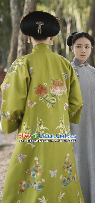 Chinese Ancient Court Dame Garment Manchu Green Qipao Dress and Headwear Drama Dreaming Back to the Qing Dynasty Rani Apparels Costumes