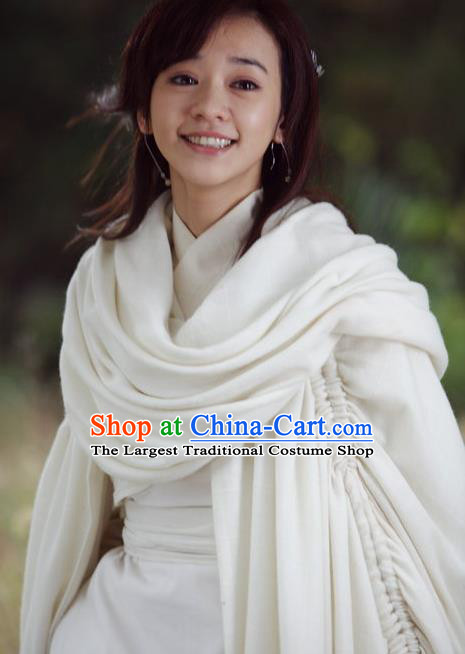 Chinese Ancient Young Lady Apparels and Headpieces Drama Butterfly Sword Costumes Sun Xiaodie White Hanfu Dress Garment