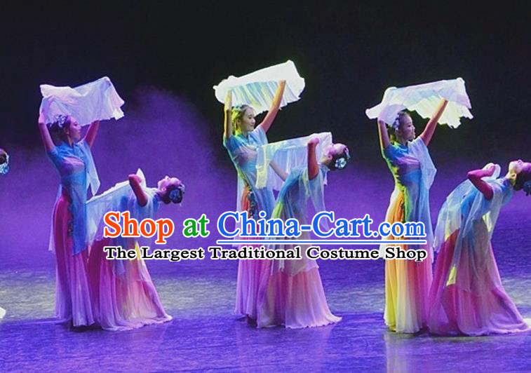 Chinese Colorful Clouds Chasing the Moon Dance Green Dress Traditional Classical Dance Stage Performance Costume for Women