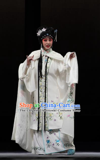 Chinese Kun Opera Actress Xue Baochai White Dress Apparels Costumes and Headdress Dream of Red Mansions Kunqu Opera Hua Tan Noble Lady Garment