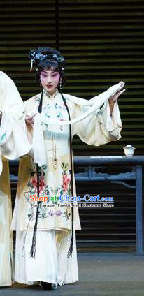 Chinese Kun Opera Diva Young Female Apparels Costumes and Headpieces the Legend of Washing the Silk Gauze Kunqu Opera Dress Garment
