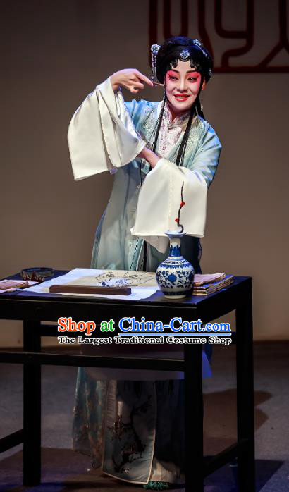 Chinese Kun Opera Young Female Apparels Costumes and Headpieces Duan Chang Ci Kunqu Opera Hua Tan Dress Poetess Zhu Shuzhen Garment