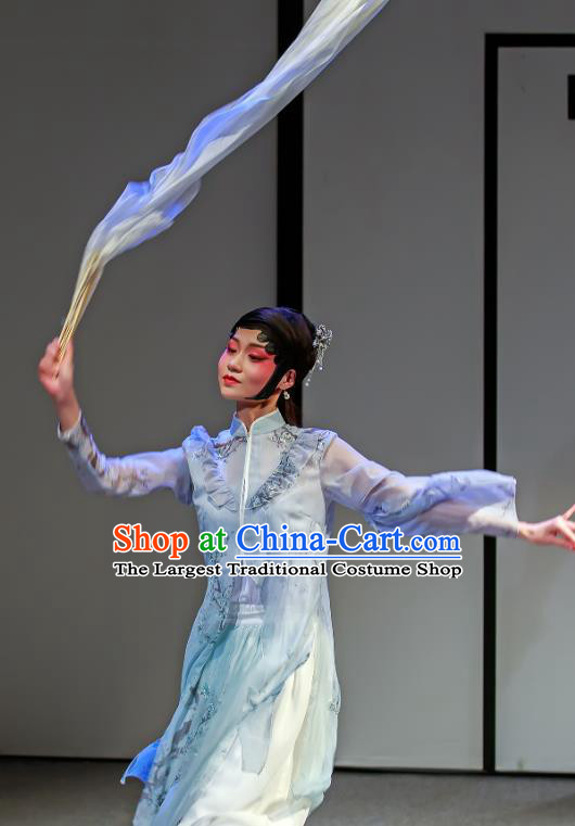 Chinese Kun Opera Young Lady Apparels Costumes and Headpieces Duan Chang Ci Kunqu Opera Dance Girl Dress Garment