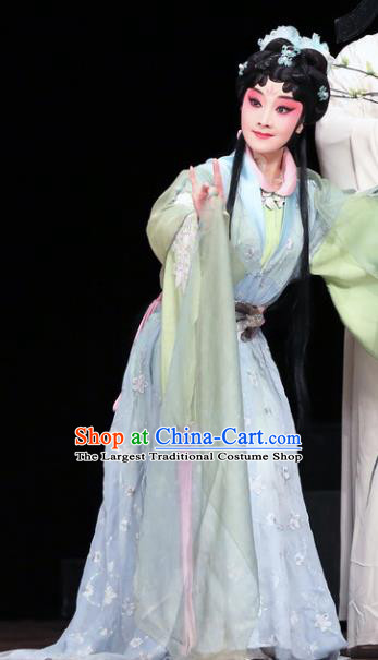Chinese Kun Opera Young Female Actress Apparels Costumes and Headpieces Blossoms on A Spring Moonlit Night Kunqu Opera Hua Tan Cao E Dress Garment