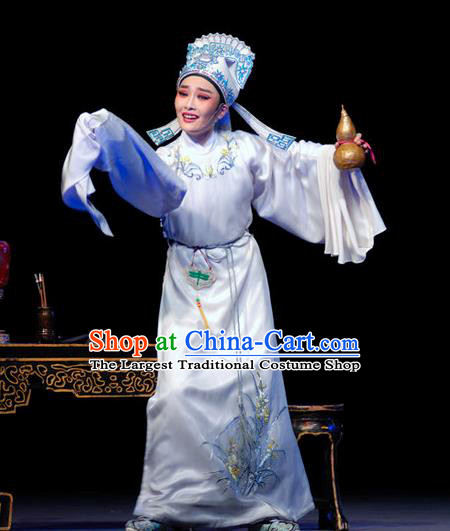 Chinese Yue Opera Xiao Sheng Apparels Yu Qing Ting Shen Guisheng Shaoxing Opera Costumes Young Male Scholar Garment White Embroidered Robe and Hat