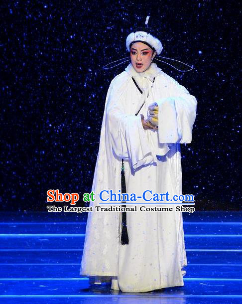 Chinese Yue Opera Niche Winter Costumes and Hat Shaoxing Opera Dong Xiaowan And Mao Bijiang Apparels Young Male White Robe Garment