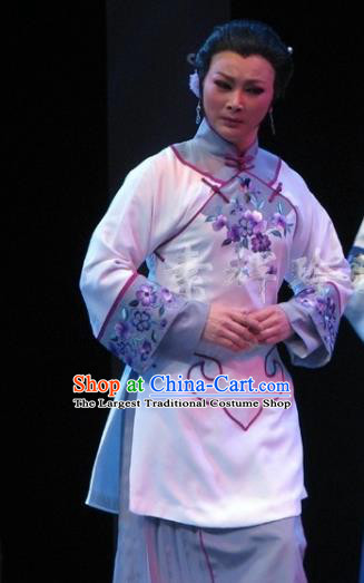 Chinese Shaoxing Opera Dame Apparels Costumes and Headpieces Ban Ba Jan Dao Yue Opera Middle Age Female Dress Garment