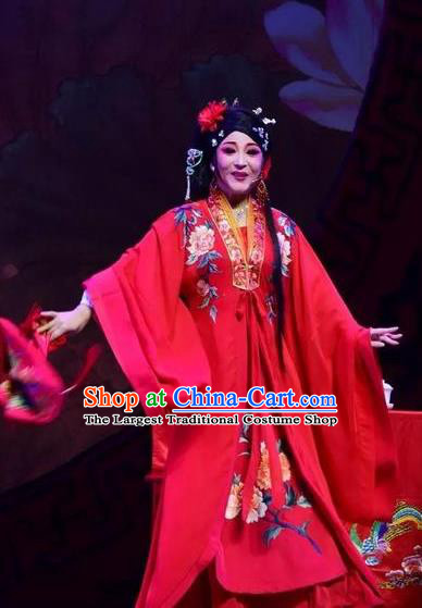 Chinese Shaoxing Opera Hua Tan Wedding Red Costumes and Headpieces Lions Roar Yue Opera Young Lady Dress Apparels Bride Garment